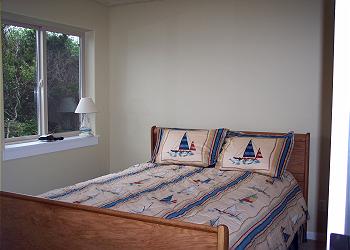 Guest Room Queen Bed