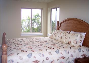 Guest Room King Bed