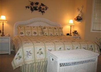 Guest Suite King Bed