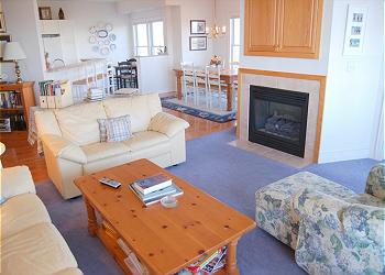 Living room.fireplace