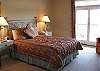  Villa rental - Interior Photo - Queen Master Suite