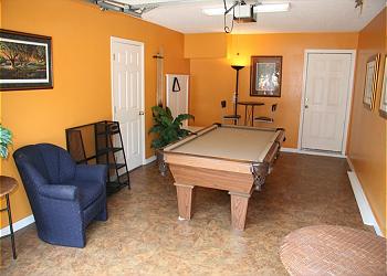 Twin Bedroom
