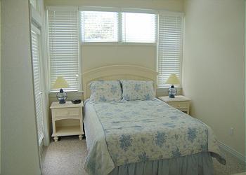 Queen Master Suite