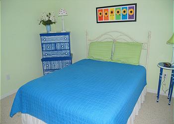 Queen Bedroom