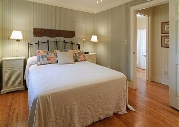 Queen Bedroom
