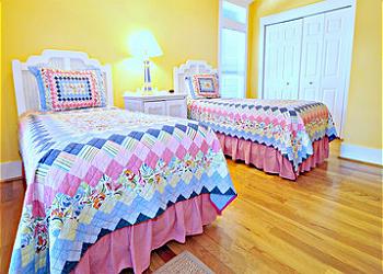 Twin Bedroom