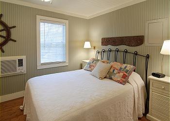 Queen Bedroom