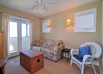 3rd Floor Sitting Area