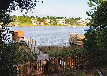 Picture of Lake from back gate