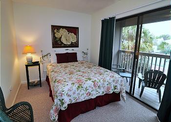 Queen Bedroom