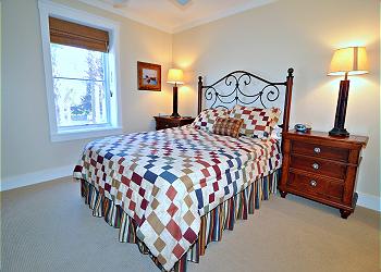 Queen Bedroom