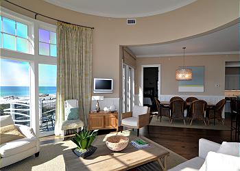 Living/Dining Area