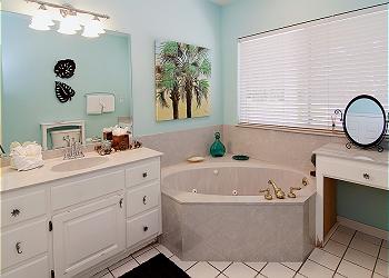 Jacuzzi Bathroom ~ Seagrove Beach, FL