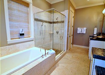 1st fl Master Bathroom