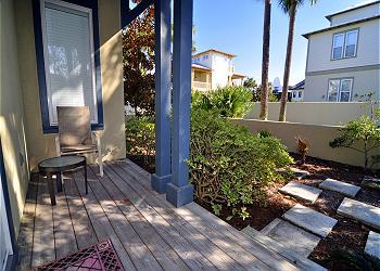 1st floor deck