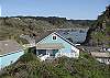 Great Location near stores, resturants, and peir.