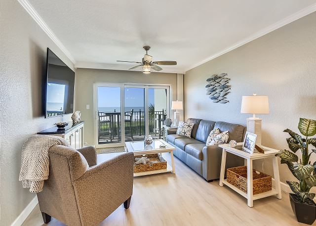 Land's End 302 building 6 -  Beautifully Updated Cozy Condo!