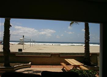 La Playita A view from Couch