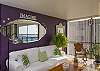 Bayfront Condo with view, pool and jacuzzi-Thumbnail