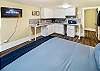 Studio with new Queen bed, flat screen tv and kitchenette. 

This unit is for adults only