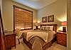 Stonegate 1 401 top floor lofted condo. 2nd bedroom with queen bed.
