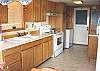 Fully equipped kitchen (no dishwasher).
