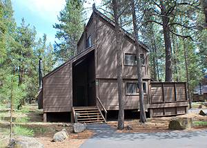 Come Enjoy This Cabin In The Woods, Hot Tub & Pet Friendly, 8 SHARC PASSES!