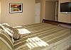2nd bdrm suite on 2nd floor. Has HDTV