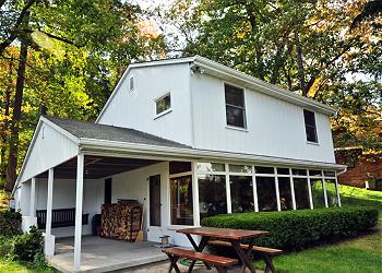 Taylor-Made Deep Creek Vacations Special: Nestled Hideaway