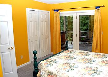 Queen Bedroom