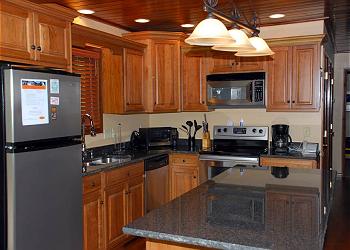 Lakeside Retreat - 7