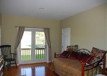 Daybed with trundle