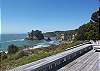 Great Location in town with sweeping views and beach acesss