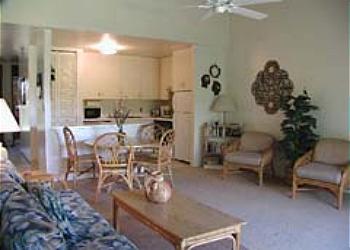 Kahuku Condominium rental - Exterior Photo - Living Room/Kitchen