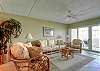Pier Point South 50, Ground Floor, Wifi, near pool & ocean