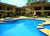 Great pool with jacuzzi