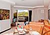 Dining for 4 guest along side with living area