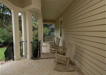 porch w/ rocking chairs