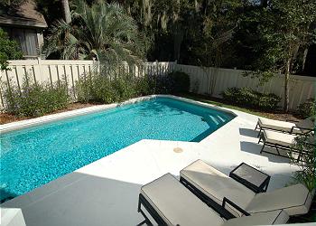 Pool & Spa