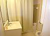 Bathroom with tub/shower