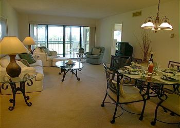 Central Gulf Coast Condominium rental - Interior Photo - Living/Dining Area