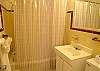 Bathroom with tub/shower
