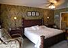 Gulf Front Master Bedroom with King size bed