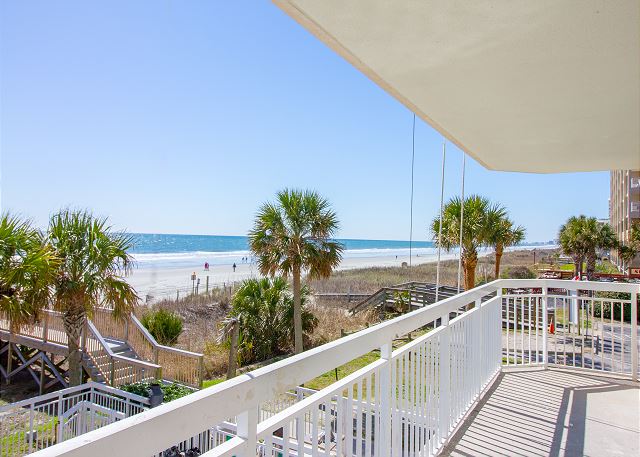 A nice low first floor balcony with views over the dunes and onto the beautiful crescent beaches.