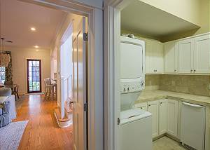 Full Size Laundry Room