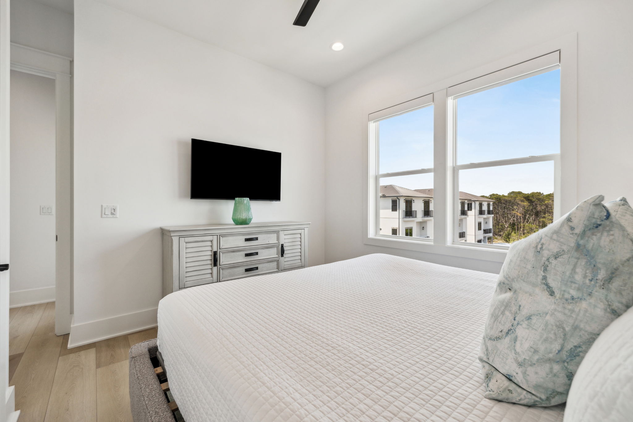 Searenity at Seacroft | Photo 100