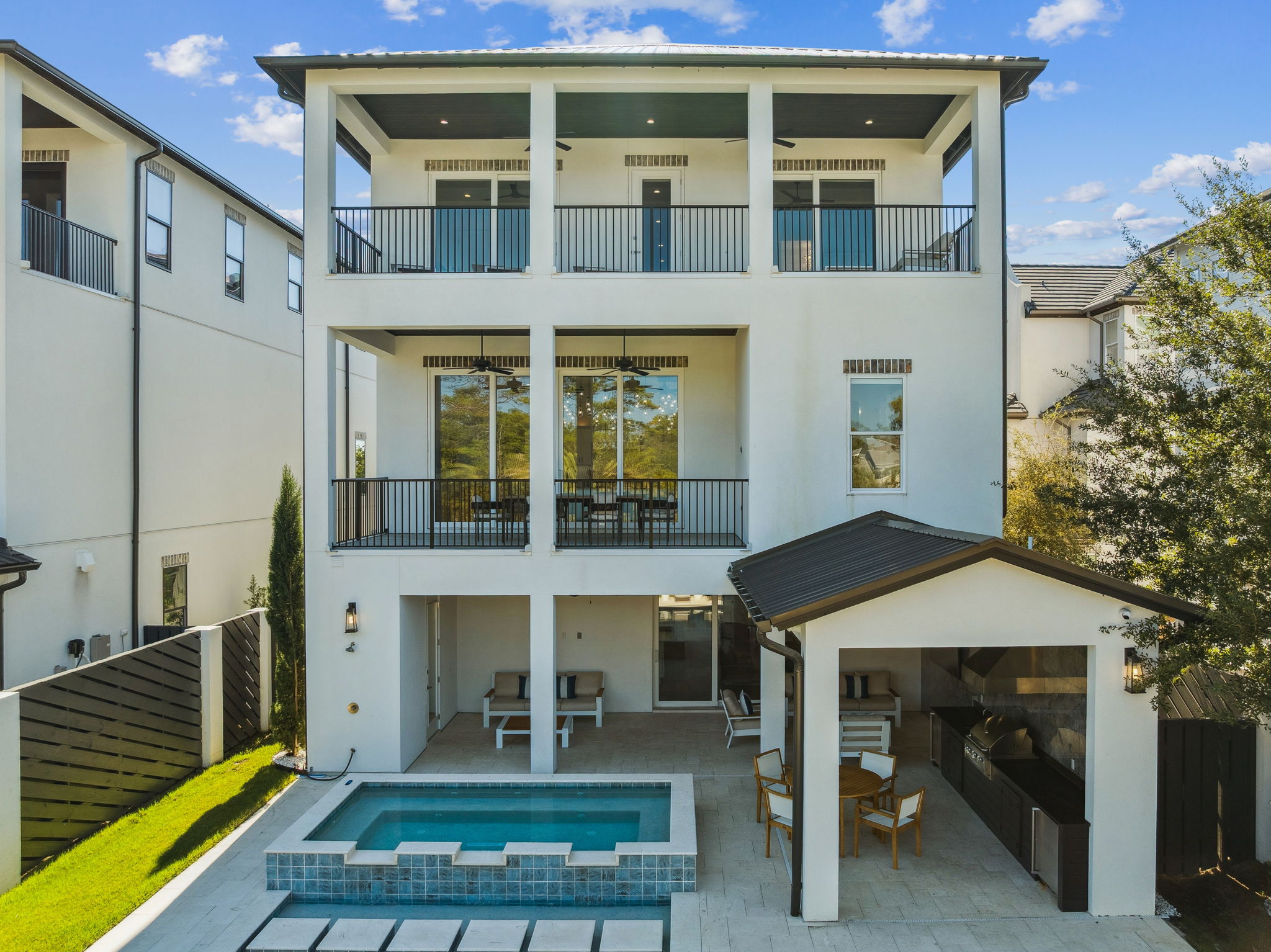 51 Penny Lane | Photo 15
