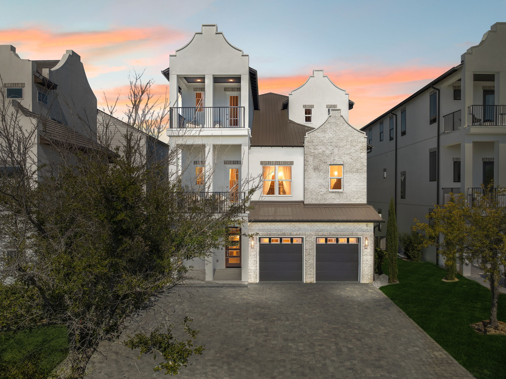 51 Penny Lane | Photo 2