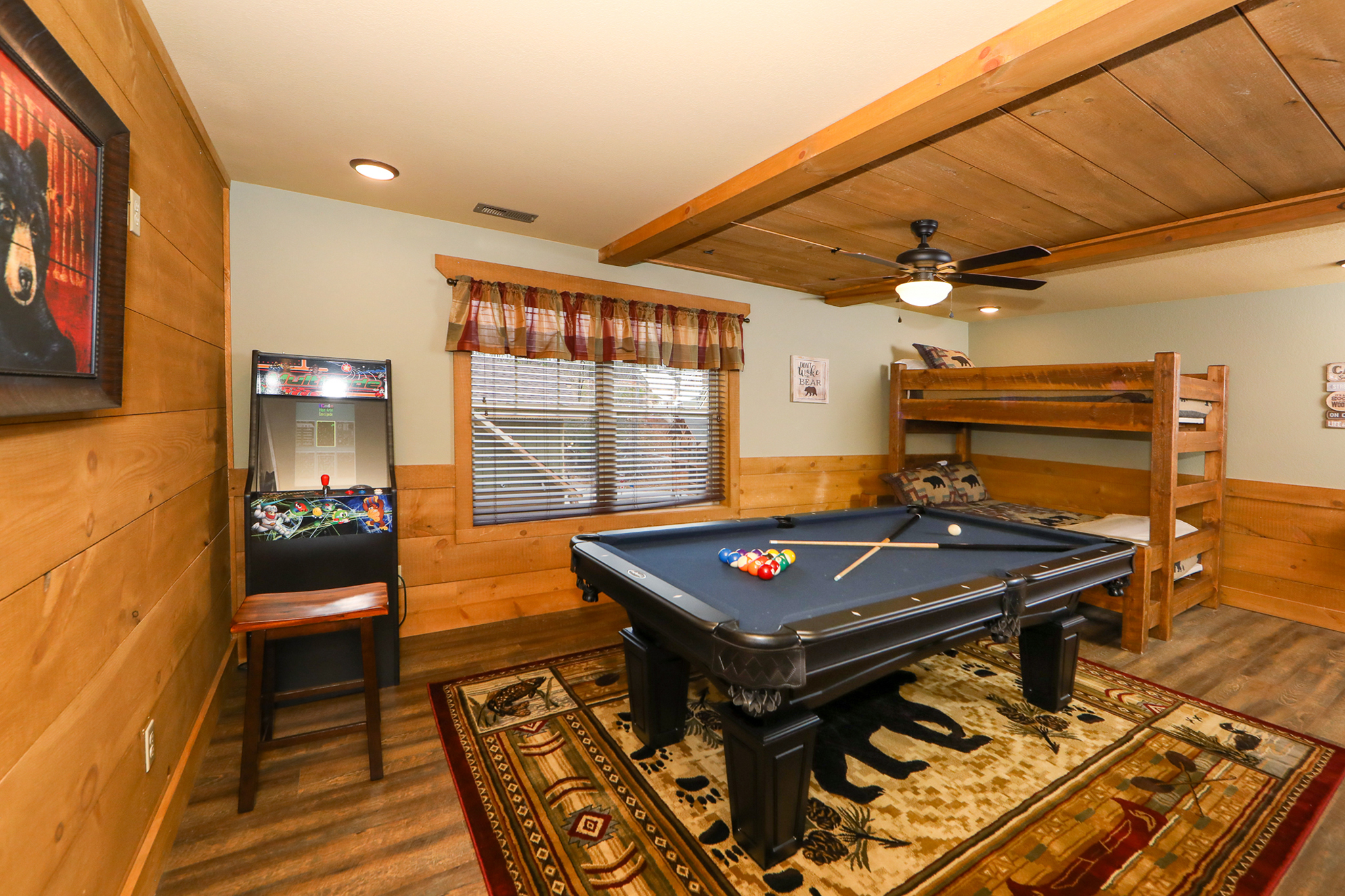 Ivie Holler | Photo 10