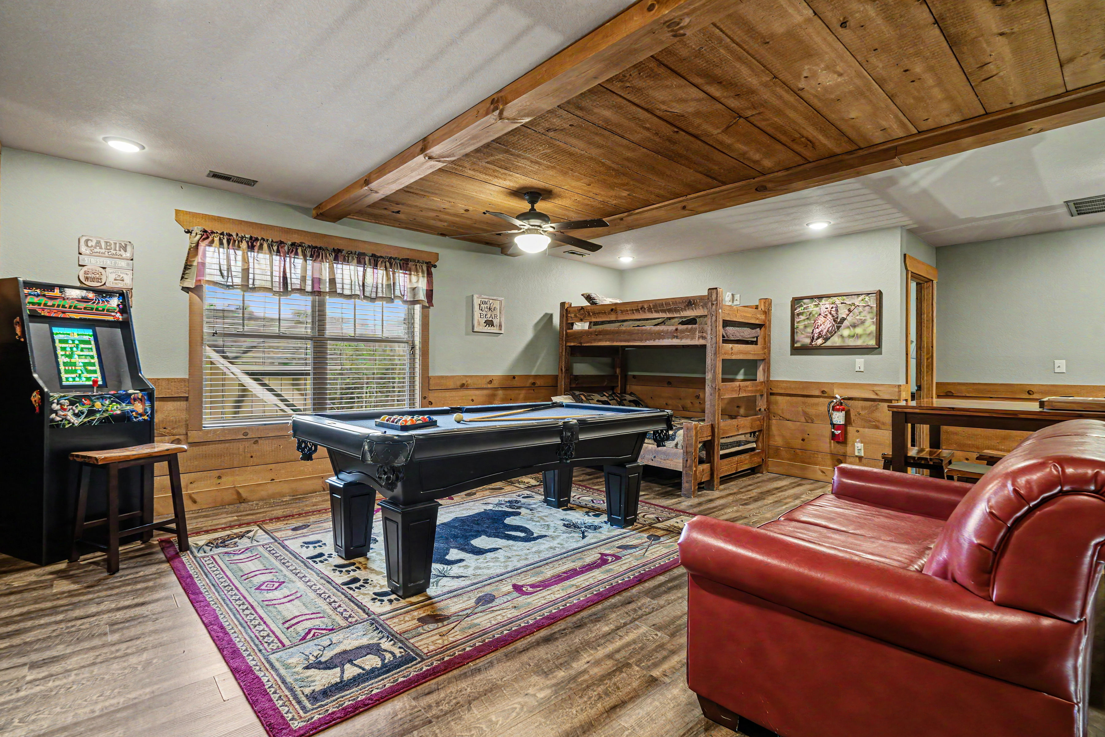 Ivie Holler | Photo 13